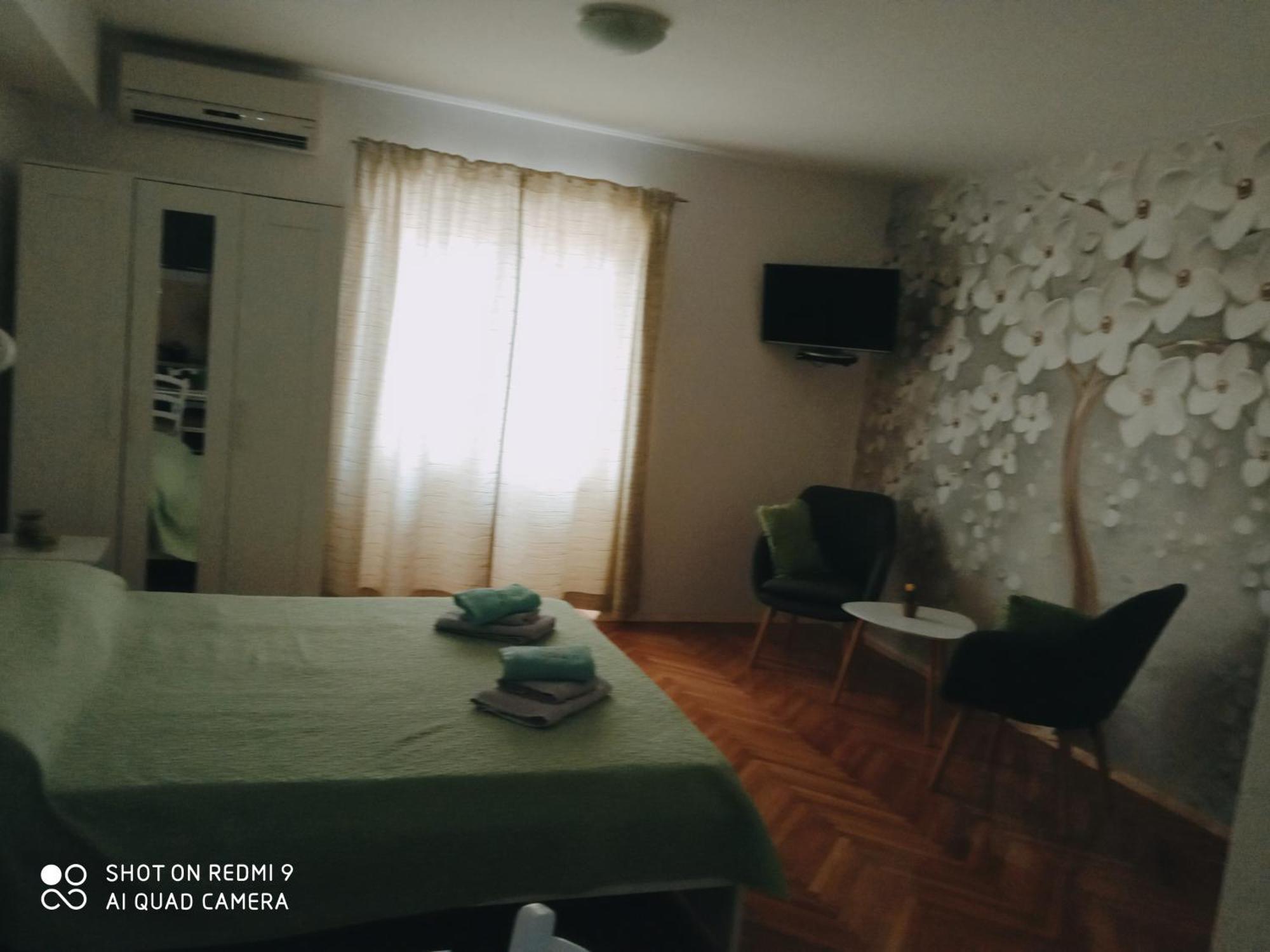 Studios Ana Mari Komiža Cameră foto