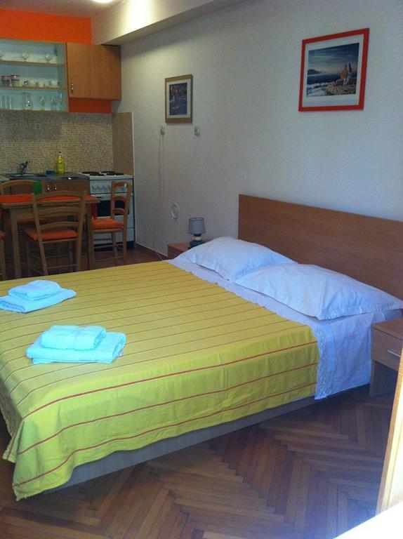 Studios Ana Mari Komiža Cameră foto